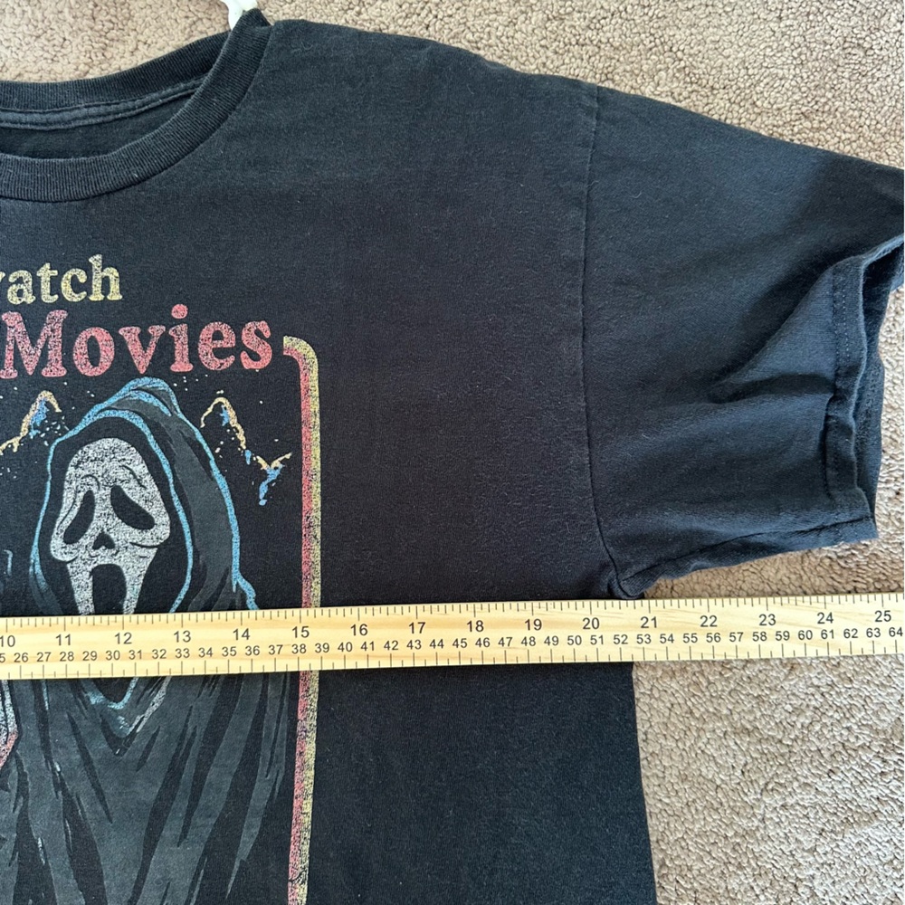 Ghostface Let’s Watch Scary Movies Tee Scream Horror Graphic Halloween T-Shirt - Picture 7 of 7